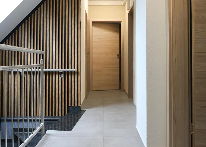 Отель Loewenstein